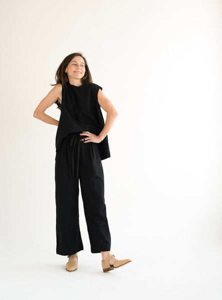 Flannel Sleeveless Top in Black