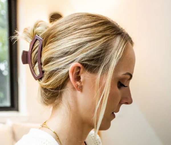 Open Nutmeg Medium Hair Clip