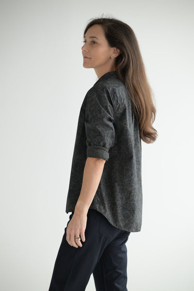 Tyrol Shirt in Dark Flower