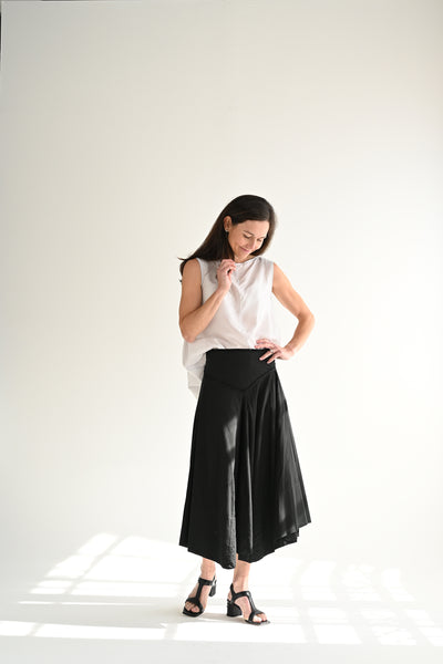 Poplin Skirt in Black
