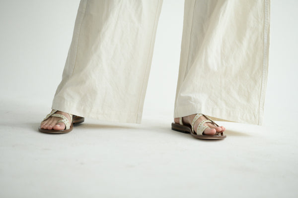 Amera Sandal in Huessa Nappa