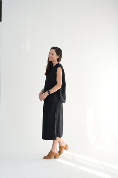 Twisted Skirt Medium Long in Black