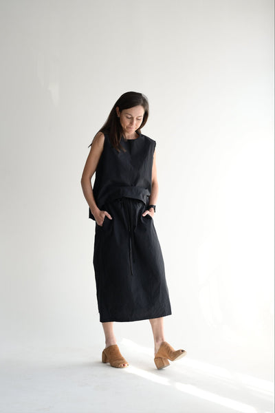 Twisted Skirt Medium Long in Black