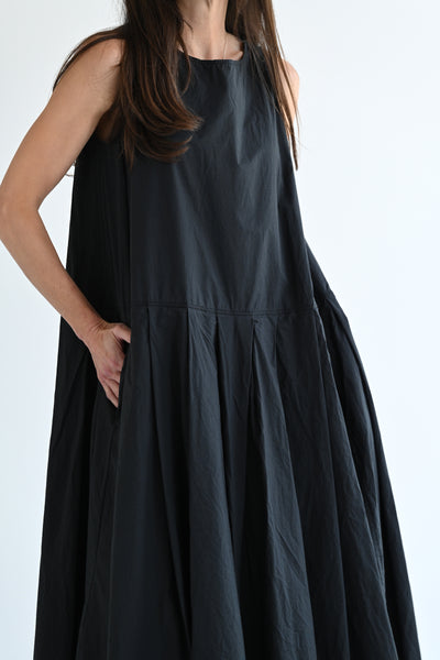 Pleated Sleeveless Dress TC in Black