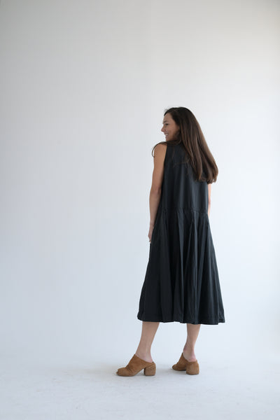 Pleated Sleeveless Dress TC in Black