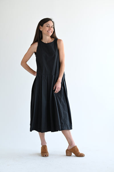 Pleated Sleeveless Dress TC in Black