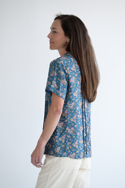 Pintuck Shirt in Silk Blue Floral