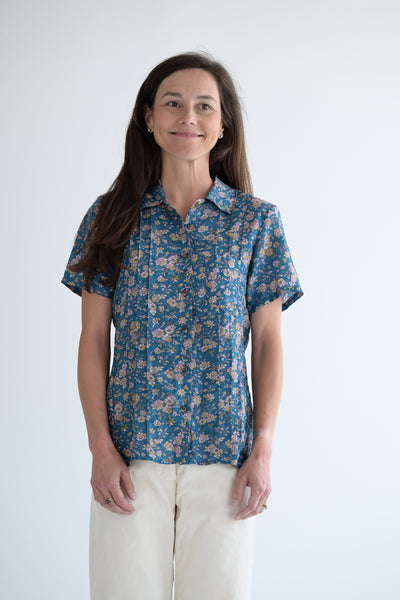 Pintuck Shirt in Silk Blue Floral
