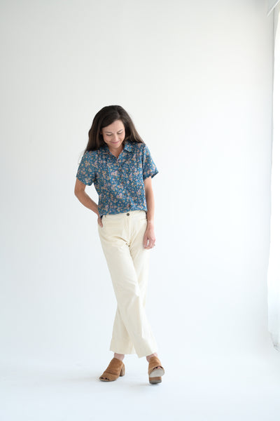 Pintuck Shirt in Silk Blue Floral