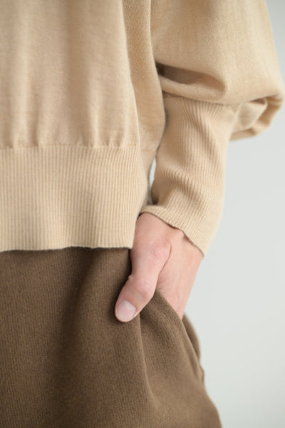 Levity Crewneck in Beige