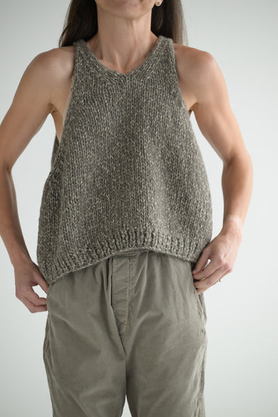 Handknit Vest CO/WP in Pepper