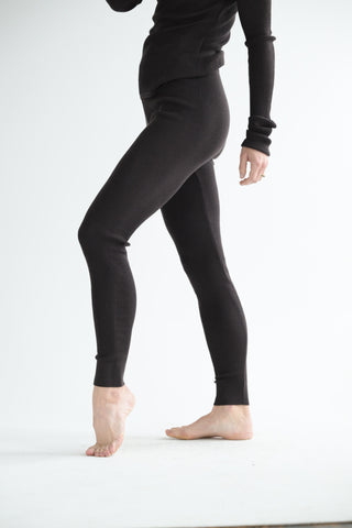 Ribbed Tights in Dark Brown