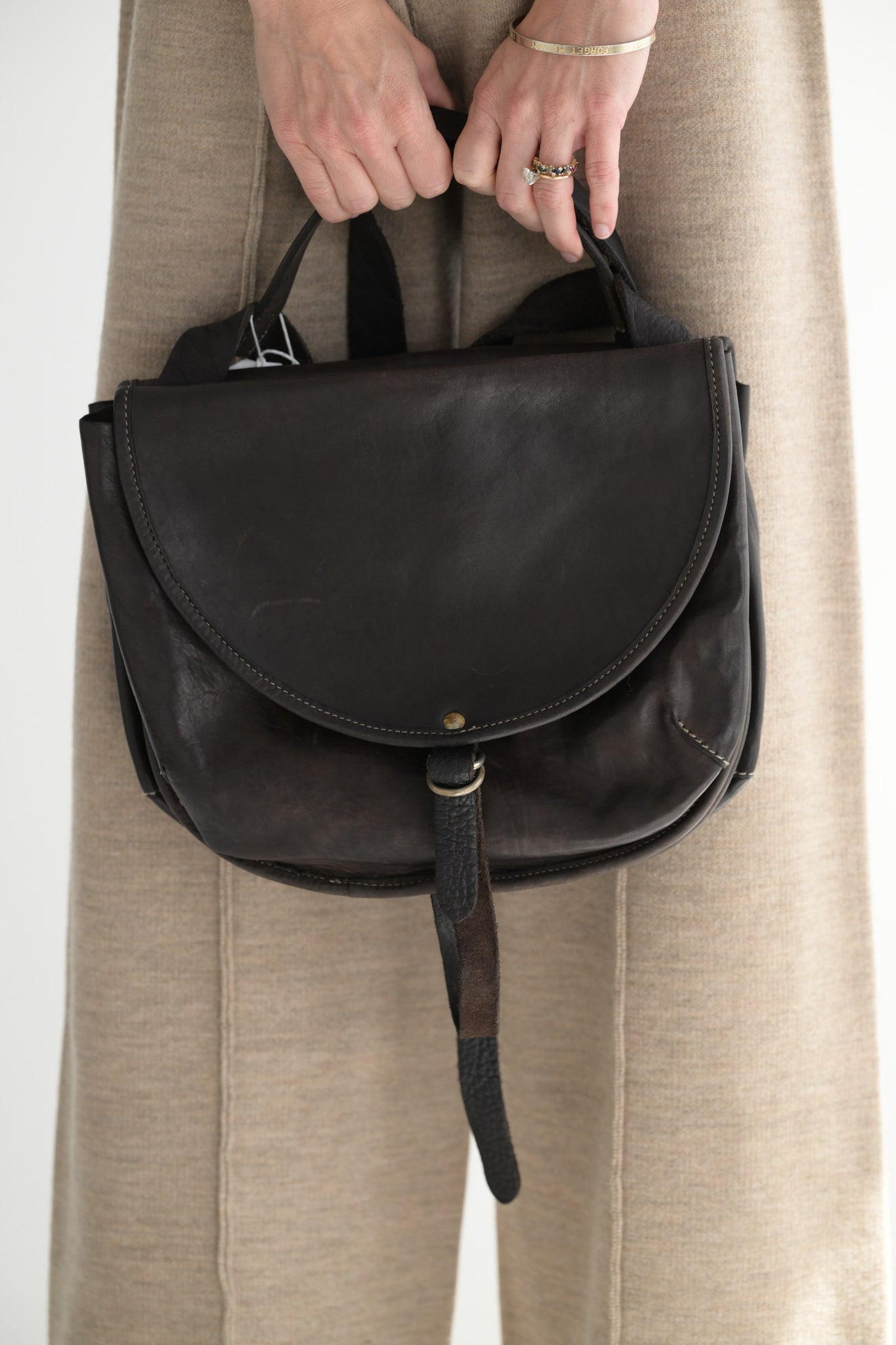 TF02 Cross Body Bag in Dark Brown