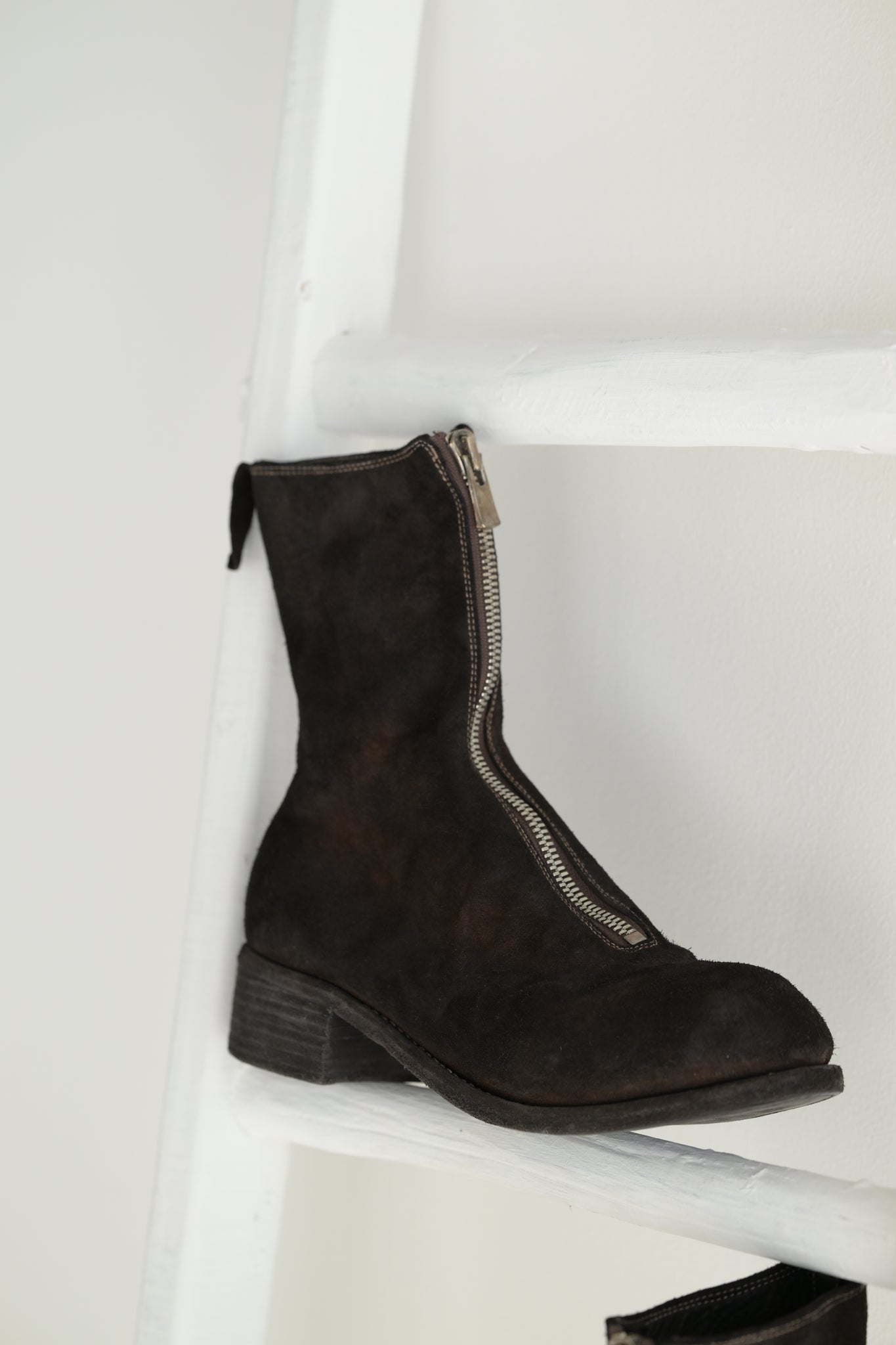 PL2 Front Zip Boots in Chocolate suede