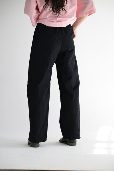 2061 Pants in Black