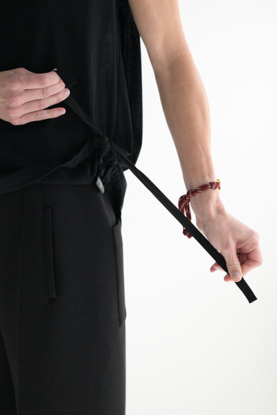 Nelly Sleeveless Top in Black