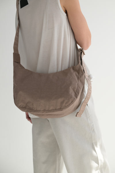 Medium Crescent Bag in Toasted Almond