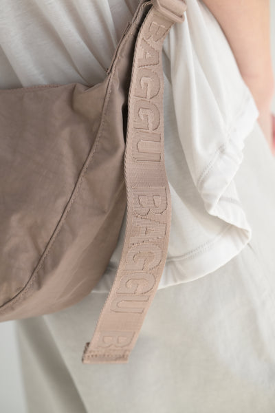 Medium Crescent Bag in Toasted Almond