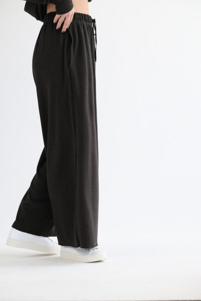 Wide Essential Trousers JP in Brown