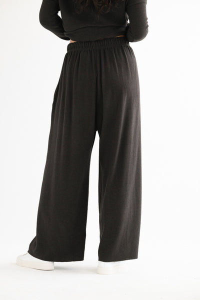 Wide Essential Trousers JP in Brown