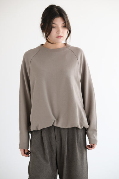 Oliver Puffy Hem Sweatshirt in Taupe