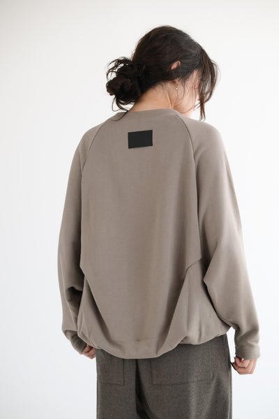Oliver Puffy Hem Sweatshirt in Taupe