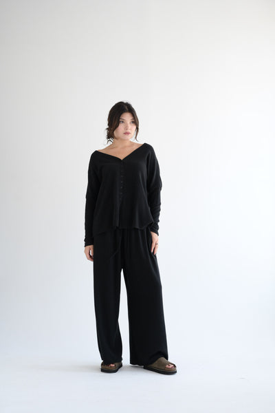 JP Snap Cardigan in Black