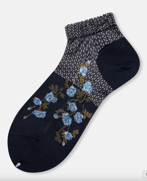 Flower on Basket Ankle Socks