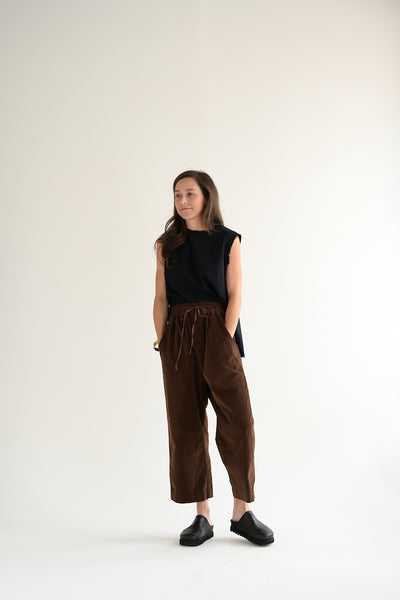 Wide & Short Trousers Velvet in Coffee