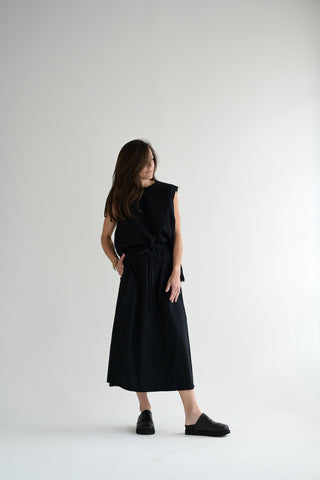 Two Pocket Skirt Medium Long in Black Flannel