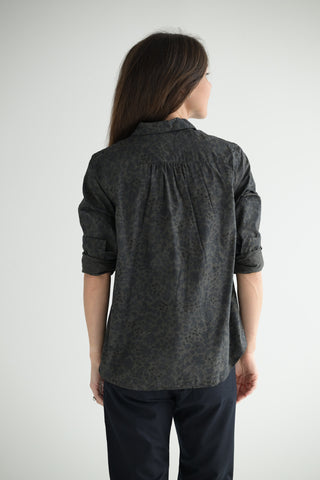 Tyrol Shirt in Dark Flower