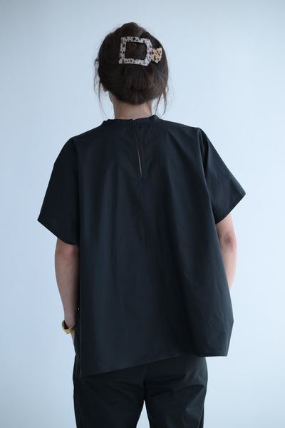 Basker Top in Black