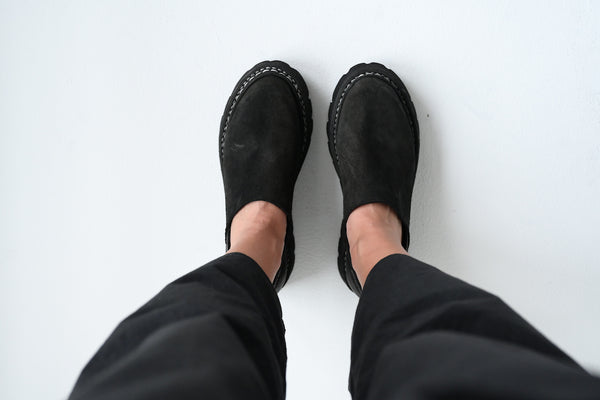 MOON02 Shoe in Black
