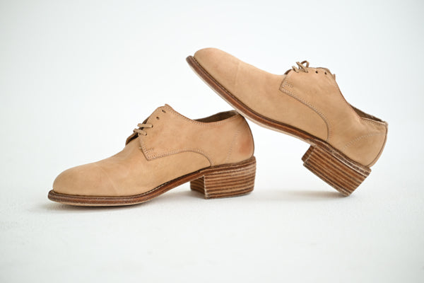 792 Classic Oxdord in Tan