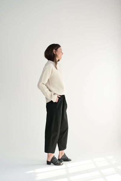 540 Pants in Black