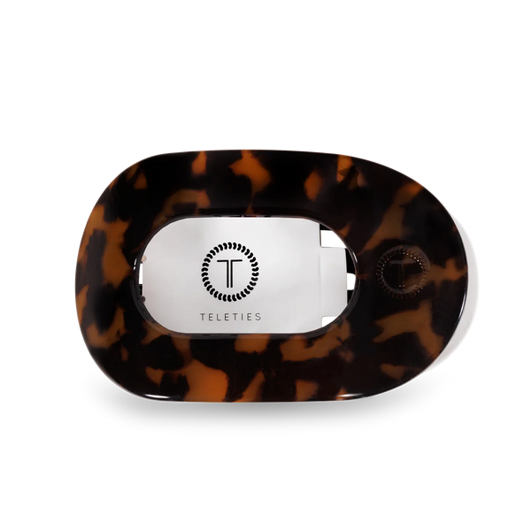 Medium Flat Round Hair Clip in Tortoise