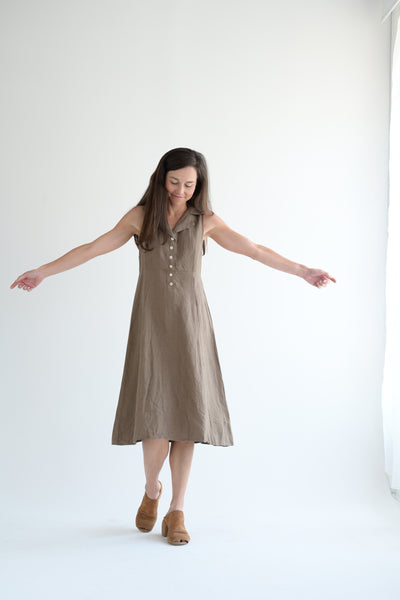 Linen Farm Dress in Brown