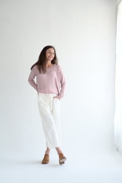 #185 Cashmere V Neck in Pinky