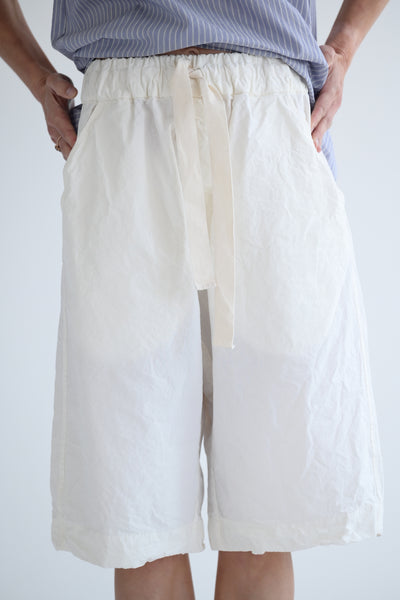 Bermuda Shorts CC in Milk