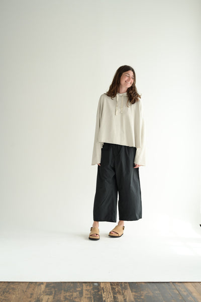 Wide & Short Trousers TC in Black