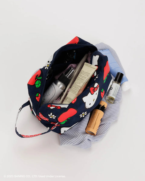 Dopp Kit - Hello Kitty Apple